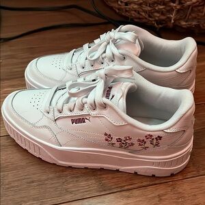 Puma Karmen II Idol Novelty Embroidered Floral Lace Up Sneakers